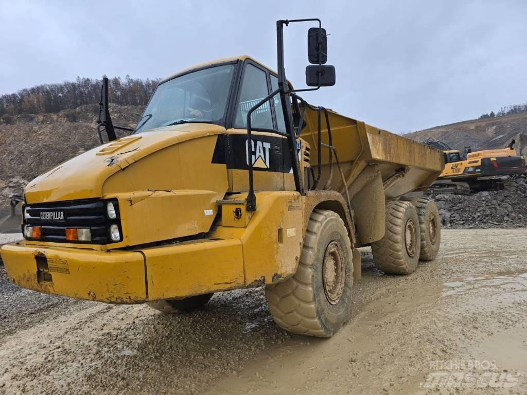 CAT 730 ساحبات مفصلية