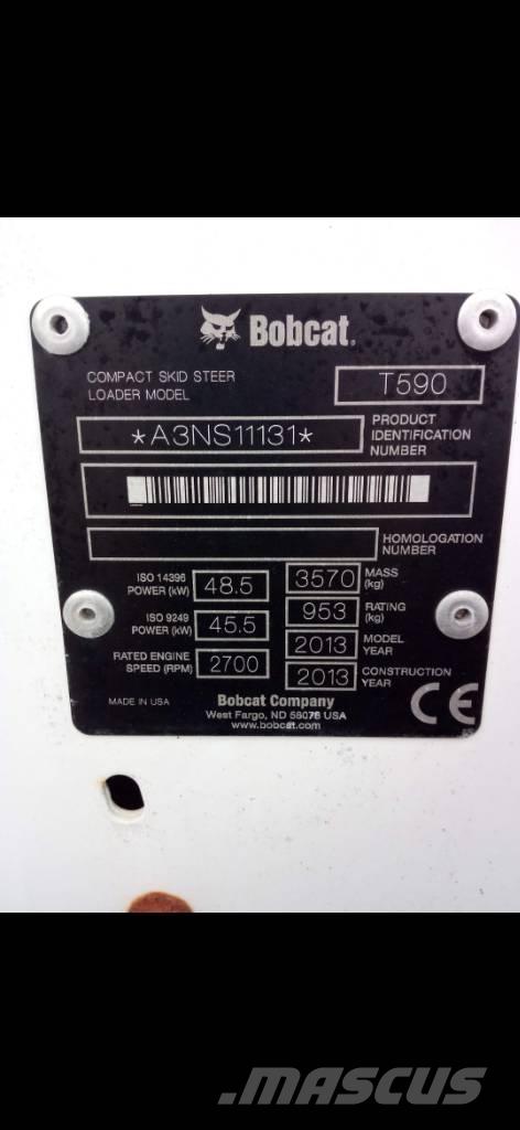 Bobcat T 590 لوادر انزلاقية التوجيه
