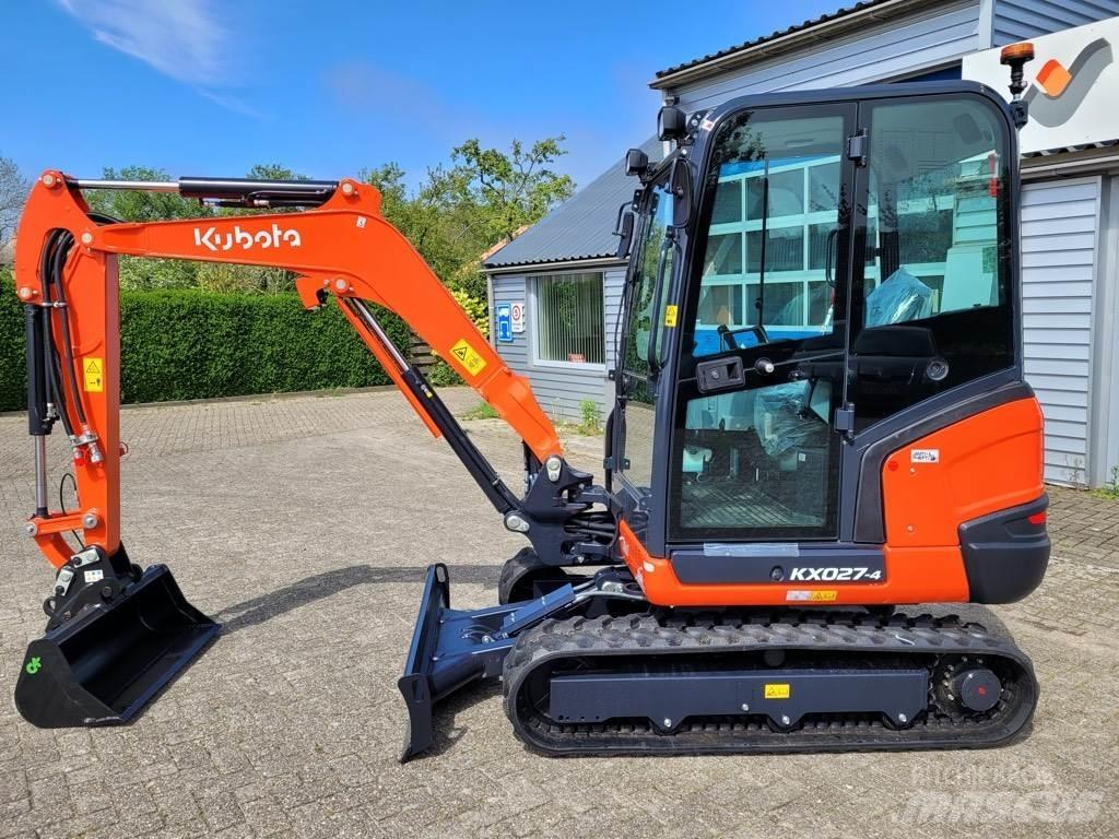 Kubota KX027-4 حفارات صغيرة أقل من 7 طن (حفارات صغيرة)