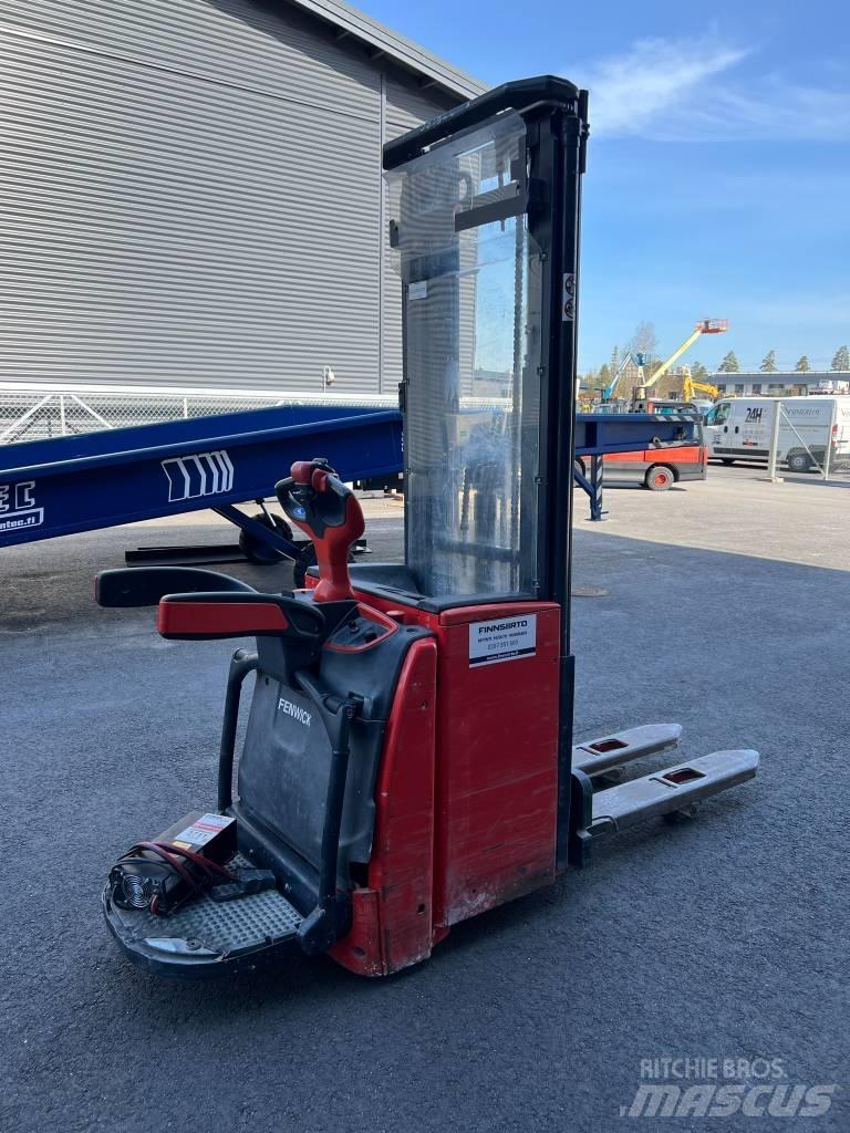 Linde L16AP شاحنات مناولة ذاتية الدفع