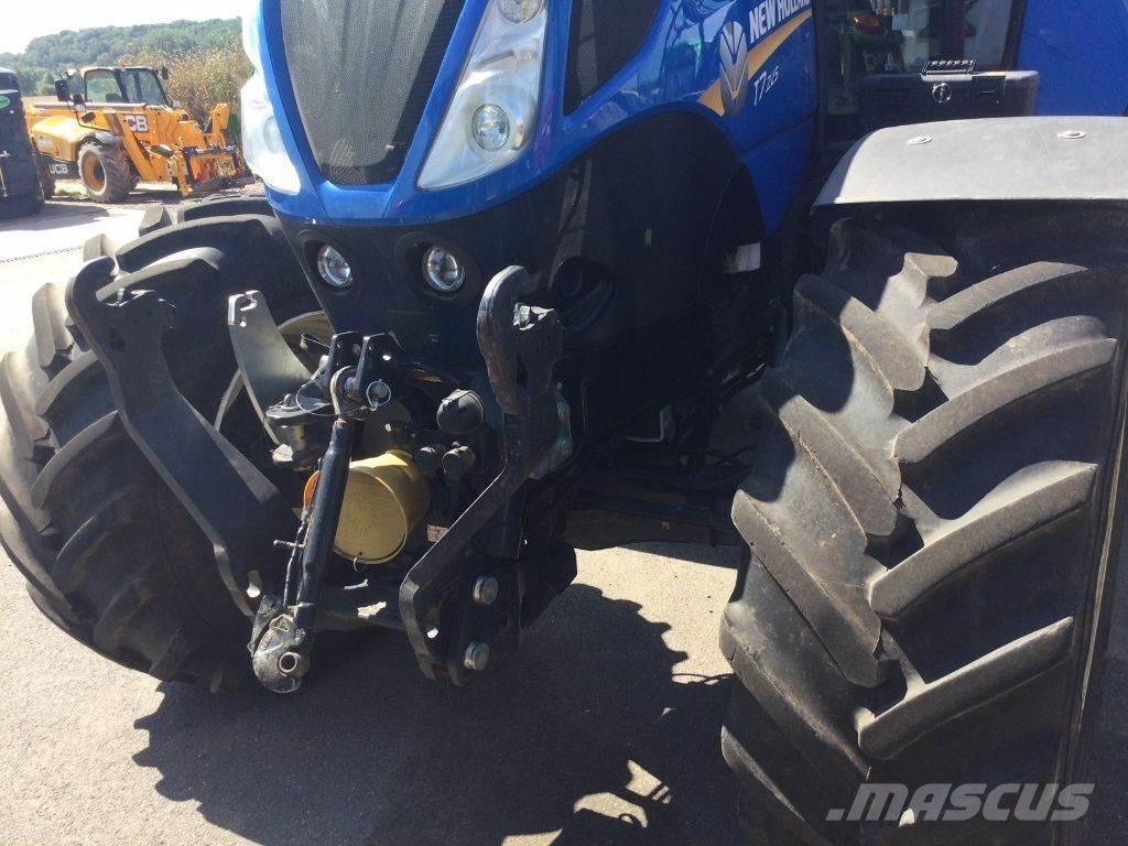 New Holland T7.225 الجرارات