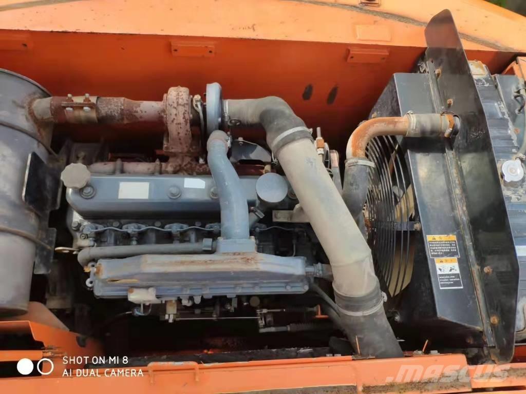 Doosan DH210W-7 حفارات بعجل
