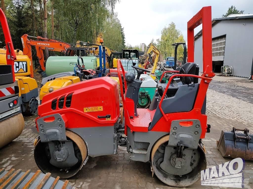 Hamm HD 12 VV مداحل ثنائية الاسطوانة