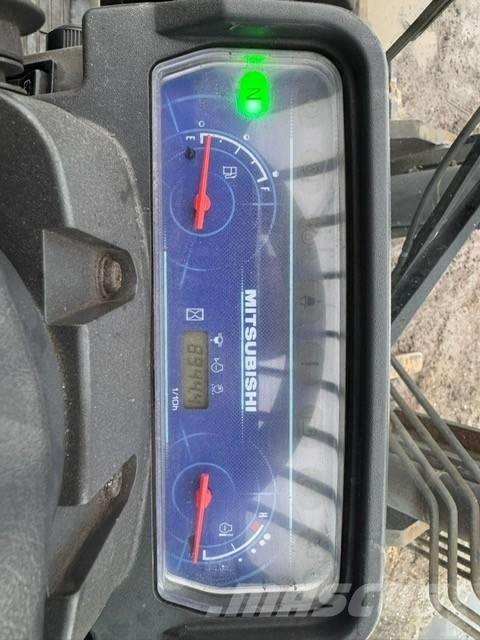 Mitsubishi FD120N شاحنات الديزل