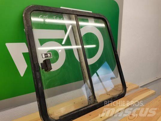 CAT TH 62 rear glass كابينة والداخلية