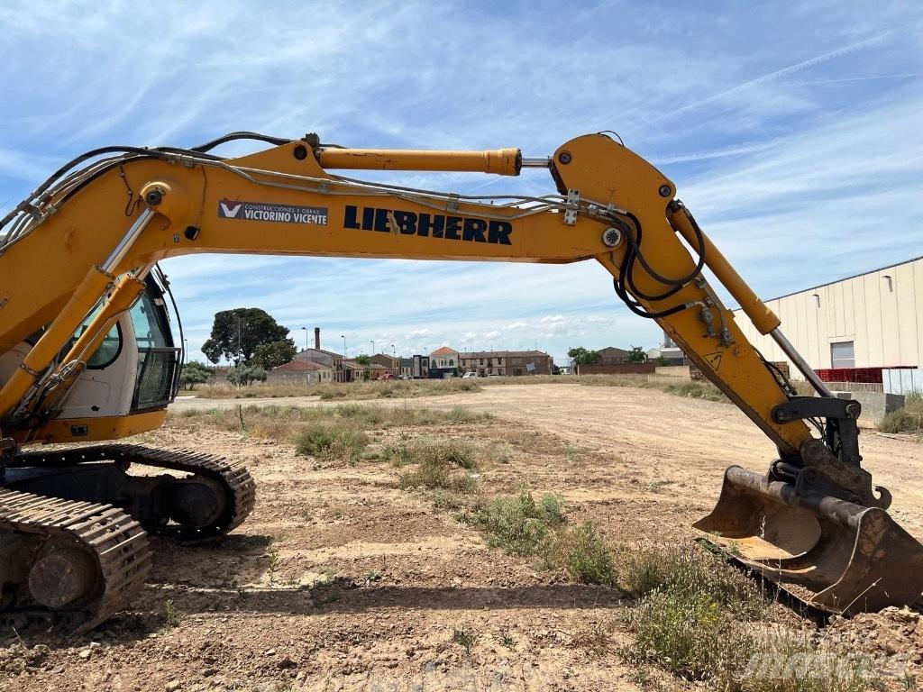 Liebherr 914 C حفارات زحافة