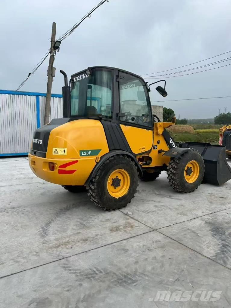 Volvo L 20 F لوادر بعجل