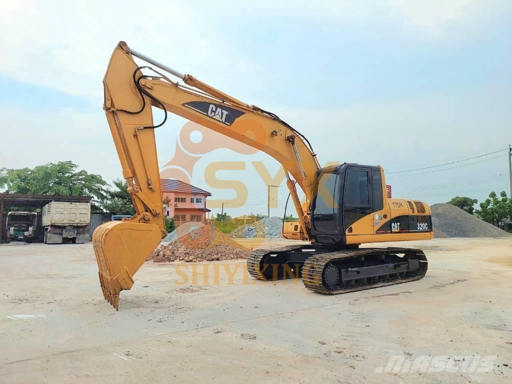 CAT 320 C حفارات زحافة