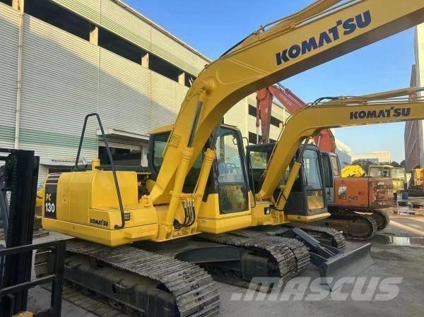 Komatsu PC 130 حفارات زحافة