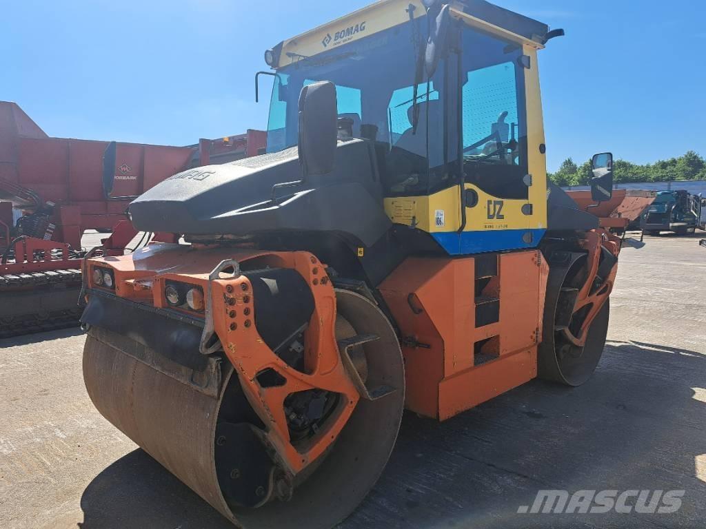 Bomag BW174 AP-4 AM مداحل ثنائية الاسطوانة
