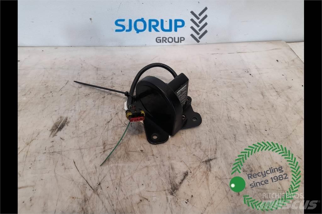 Valtra N142 Radar إلكترونيات