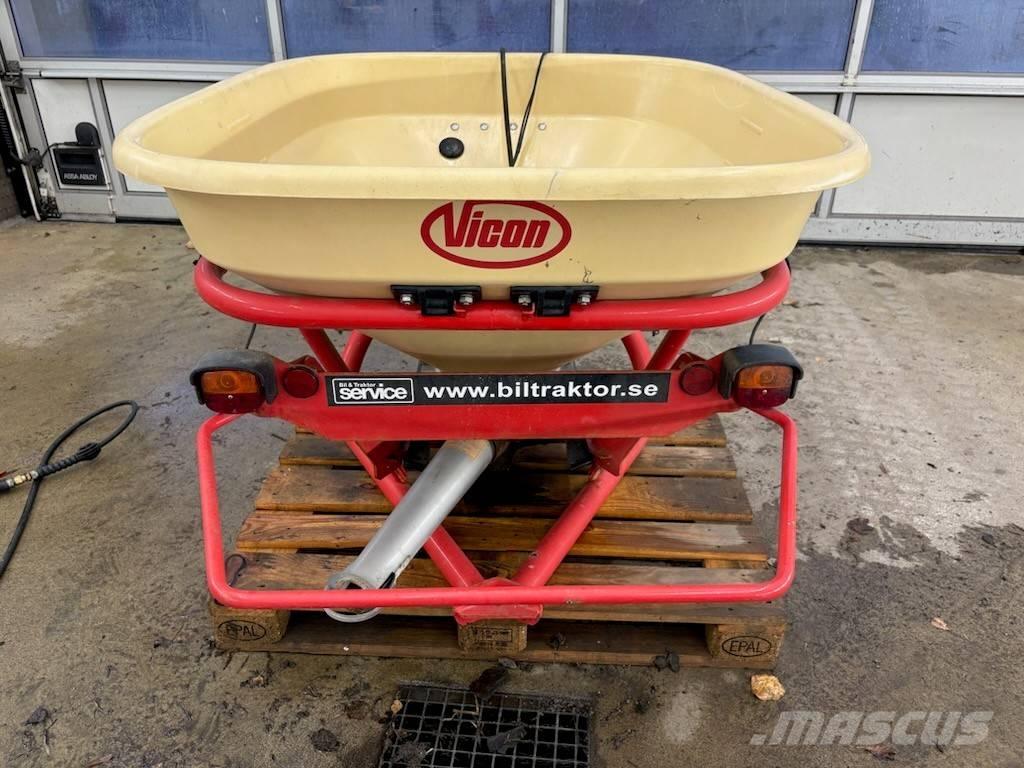 Vicon VITI مرفقات جرار المدمجة