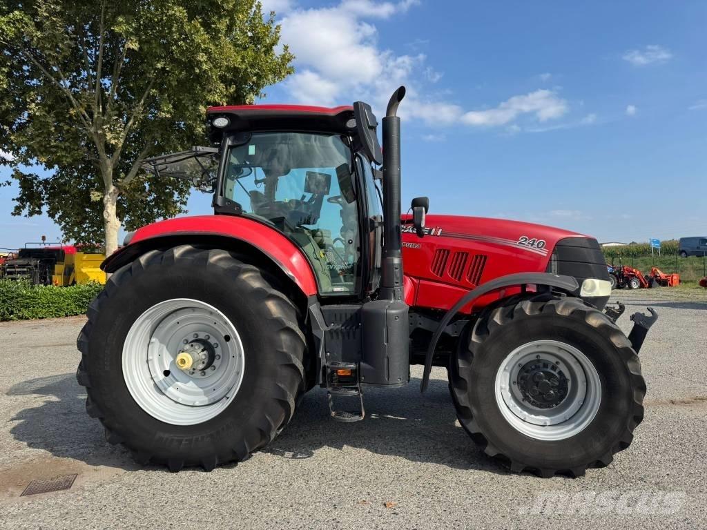 Case IH Puma 240 CVX الجرارات