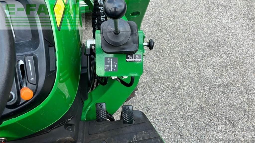 John Deere 3025E الجرارات