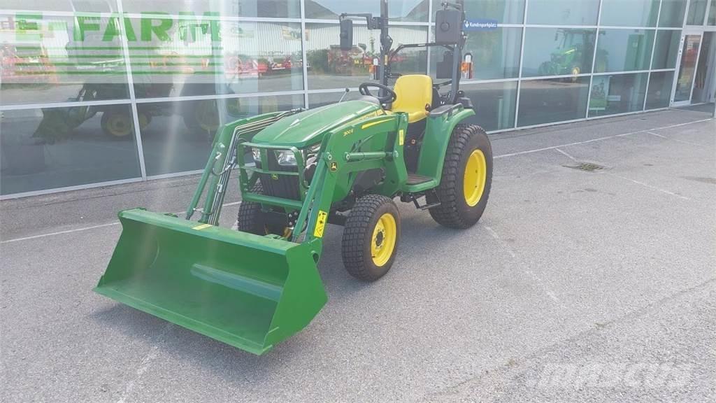 John Deere 3025E الجرارات