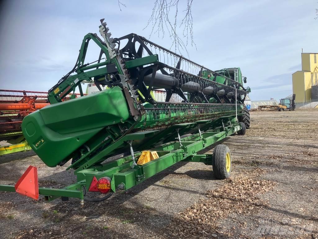 John Deere 670i حصادات