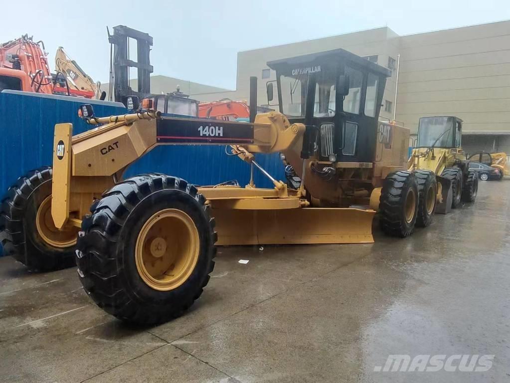 CAT 140 H معدات تمهيد الطرق