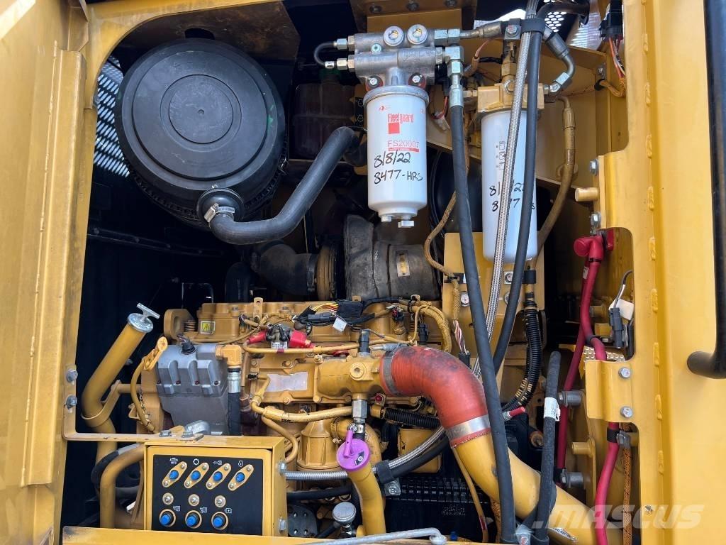 CAT 140M معدات تمهيد الطرق