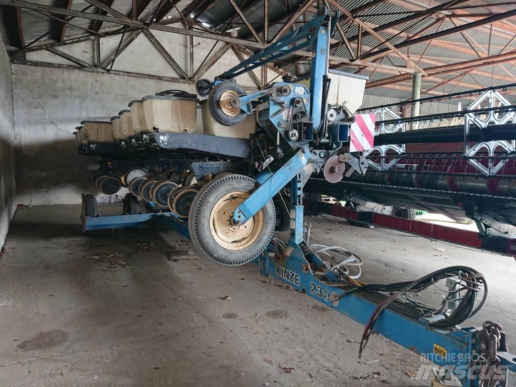 Kinze 2300 ماكينات البذر الدقيق