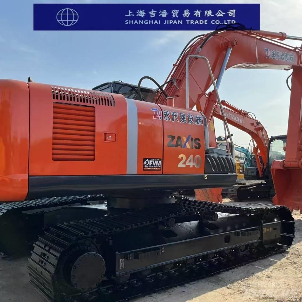 Hitachi ZX 240 حفارات زحافة