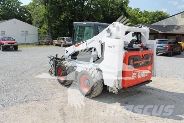Bobcat A770 لوادر انزلاقية التوجيه