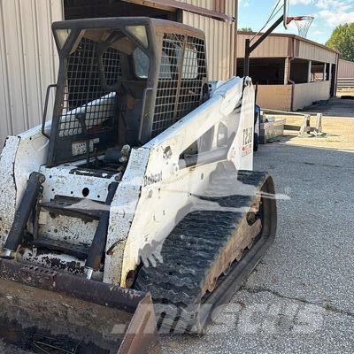 Bobcat T250 لوادر انزلاقية التوجيه