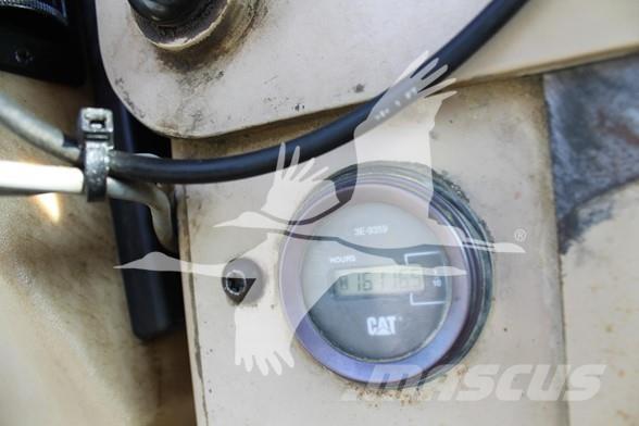 CAT 12H معدات تمهيد الطرق