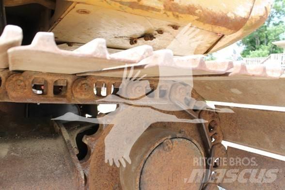 CAT 307C حفارات زحافة