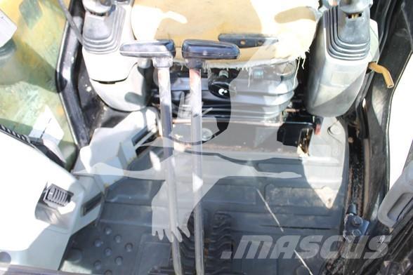 CAT 308D حفارات زحافة