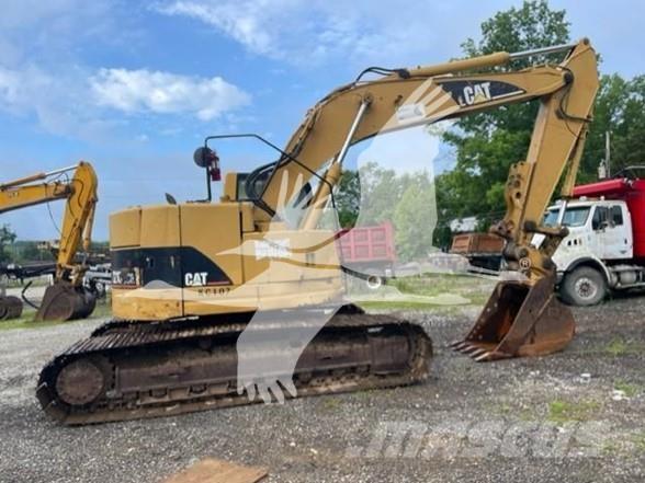 CAT 321C LCR حفارات زحافة