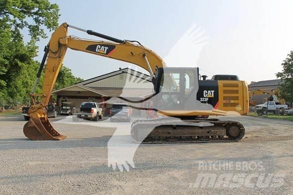 CAT 323FL حفارات زحافة