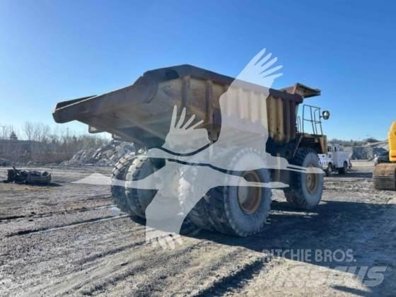 CAT 773B ساحبات مفصلية