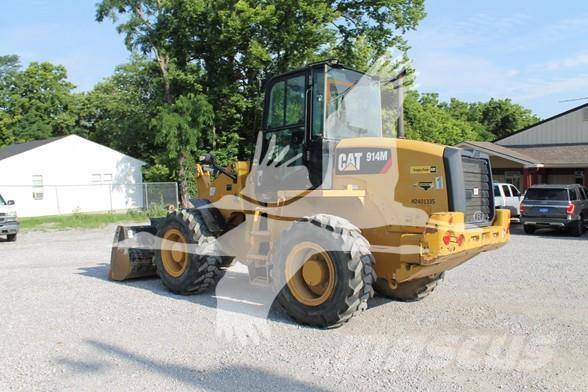 CAT 914M لوادر بعجل