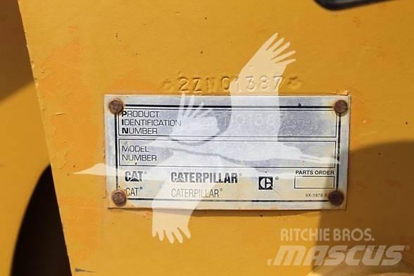CAT 953C لوادر زحافة