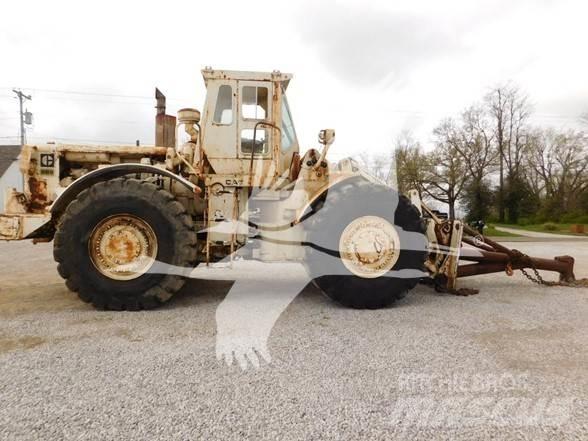 CAT 988 لوادر بعجل