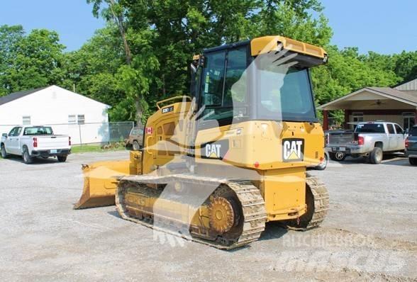 CAT D3K2 XL بلدوزرات مجنزرة