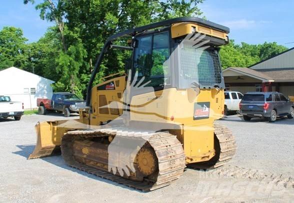 CAT D4K2 LGP بلدوزرات مجنزرة