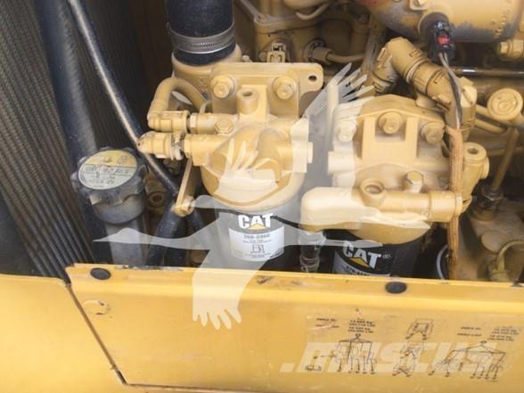 CAT D6K2 LGP بلدوزرات مجنزرة