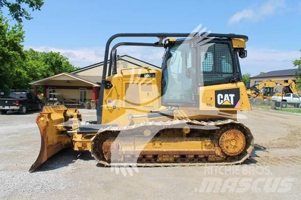 CAT D6K2 XL بلدوزرات مجنزرة