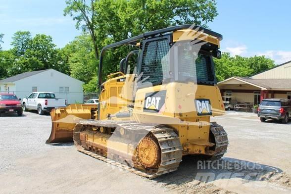 CAT D6K2 XL بلدوزرات مجنزرة