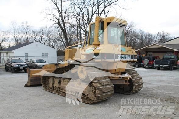 CAT D6N LGP بلدوزرات مجنزرة