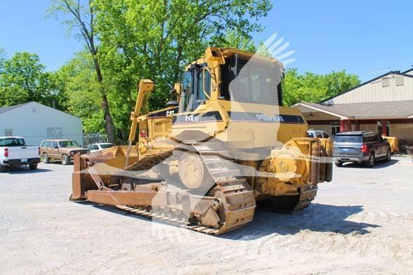 CAT D6R XW II بلدوزرات مجنزرة