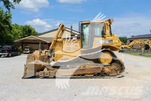 CAT D6R XW II بلدوزرات مجنزرة