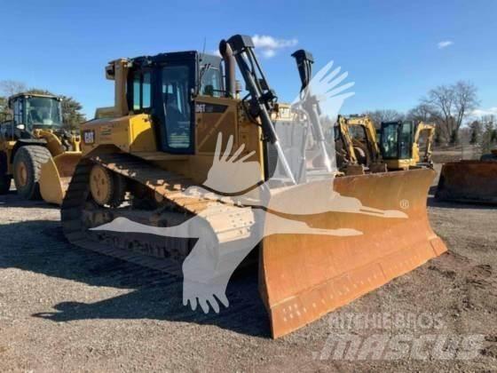 CAT D6T بلدوزرات مجنزرة
