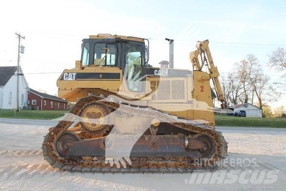 CAT D7R LGP بلدوزرات مجنزرة