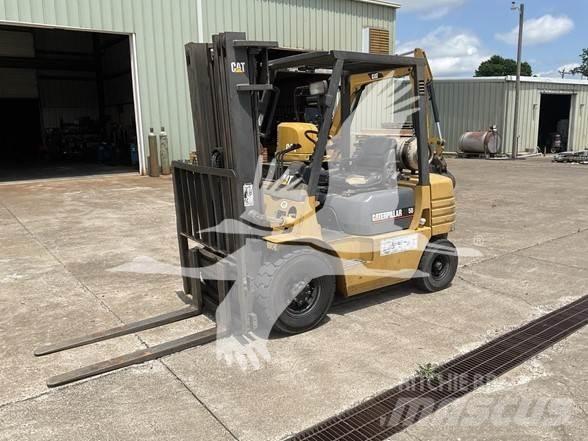 CAT GP25 شاحنات الديزل