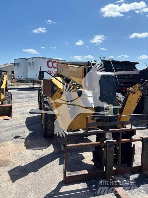 CAT TL943D مناولات متداخلة