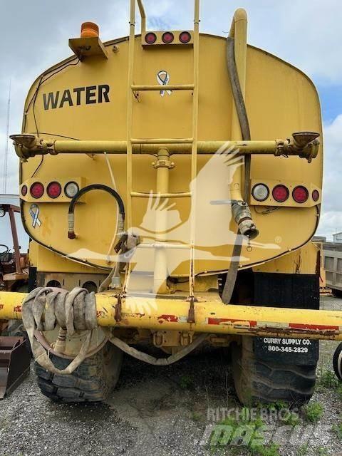 Volvo A25B صهاريج مياه