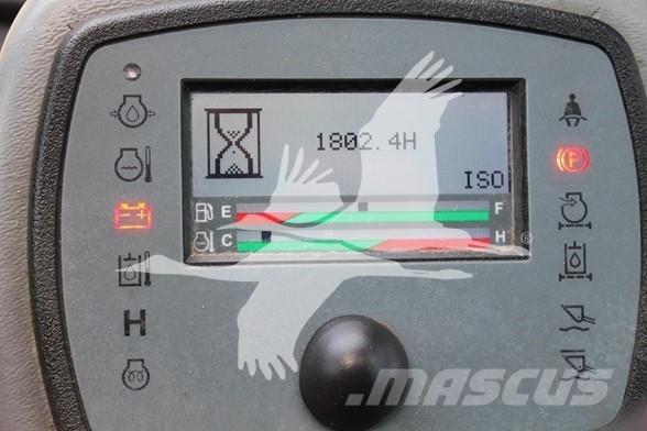 Yanmar T210-1 لوادر انزلاقية التوجيه