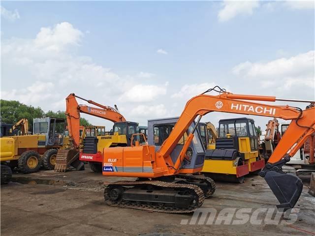 Hitachi EX60 حفارات زحافة